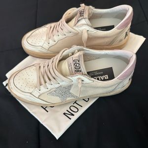Golden Goose Ballstar Low Top Sneaker